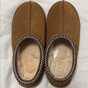 NWT UGG Tasman Chestnut Slippers